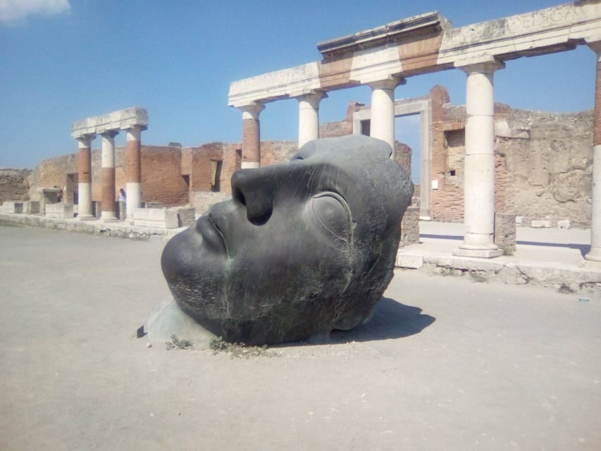 Pompeii and Vesuvius Full-Day Tour from Amalfi Coast - The cameo and coral factory stop: what it adds (and what it costs in time)