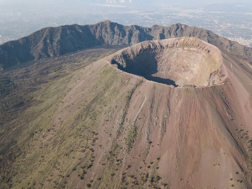 Pompeii: Day Tour of Pompeii and Vesuvius with Bus Transfer - Pompeii with express entry and a licensed guide: what you’ll actually get