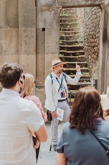 Pompeii: Entry Ticket and Guided Tour with an Archaeologist - Why an archaeologist guide turns Pompeii into a story