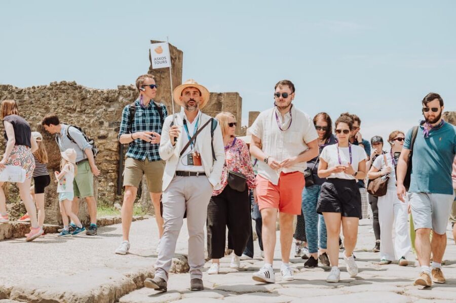 Pompeii: Entry Ticket and Guided Tour with an Archaeologist - Your 2-hour route: Porta Marina to the Foro Civile