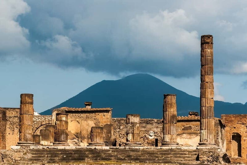 Pompeii: Exclusive Tour with Archaeologist and Entry Tickets - Temples of Jupiter and Apollo: Religion You Can See