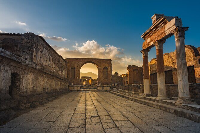 Pompeii guided group tour plus entry ticket - Pompeii in 2 Hours: What You Actually Get