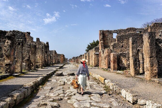 Pompeii guided group tour plus entry ticket - After the Tour: Staying in Pompeii on Your Own Terms