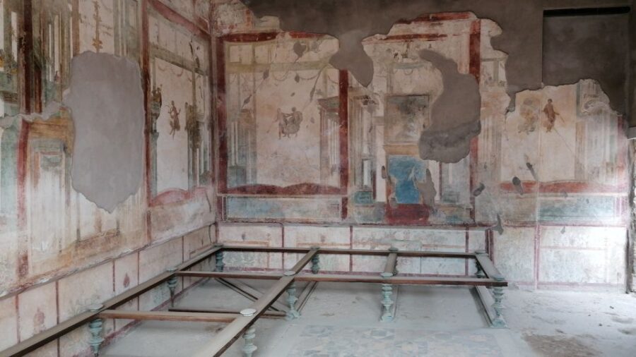 Pompeii: Guided Tour with Archaeologist with max. 12 People - The Foro Civile and Temple of Jupiter: the city’s “official voice”