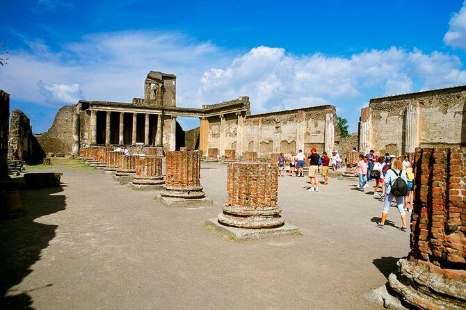 Pompeii & Herculaneum Day Trip from Naples with Lunch - Naples to Pompeii and Herculaneum: the practical value of a coach day trip