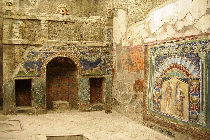 Pompeii & Herculaneum Day Trip from Naples with Lunch - Herculaneum: smaller footprint, sharper sense of preservation