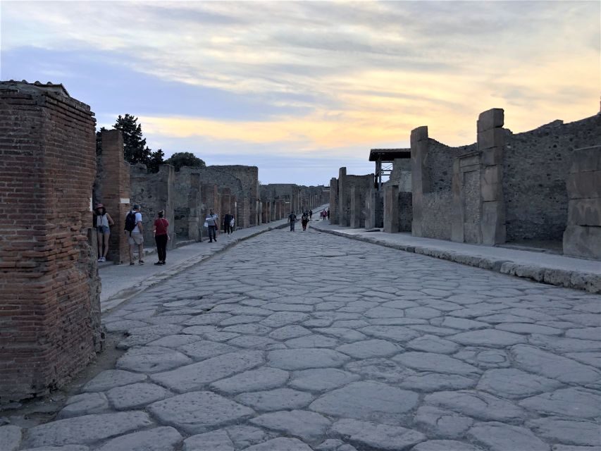 Pompeii: Highlights Guided Walking Tour - Price and Value: What $53 Buys You