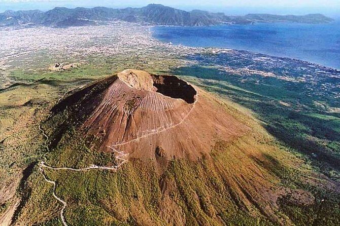 Pompeii & Mount Vesuvius Tour with Guided Visit, Tickets & Lunch - Vesuvius National Park hike: steep, but the payoff is real