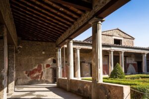 Pompeii & Mt.Vesuvius Day Tour from Naples with Pizza Lunch - Pompeii ticket logistics: why time can feel tight at the entrance