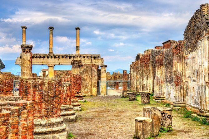 Pompeii Private & Personalized Tour with archeology expert guide - Skip-the-line admission: saving time where it counts
