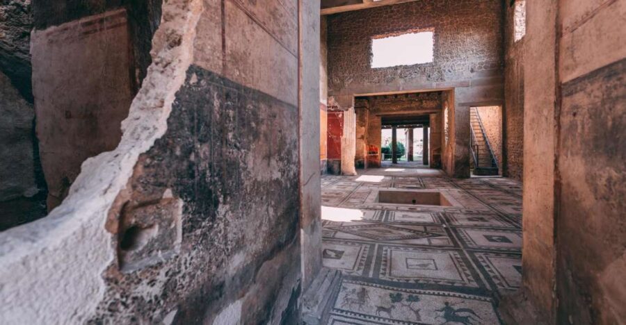 Pompeii: Private Tour with an Archaeologist - Meeting at Porta Marina Superiore: start where the city still makes sense