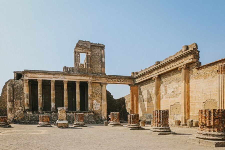 Pompeii: Private Tour with an Archaeologist - When to go and what to expect on-site