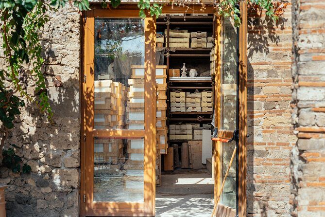 Pompeii PRIVATE TOUR With Locals: Ticket & Guide Included - The optional extra stop: why your route might change