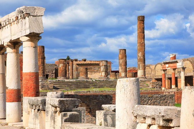 Pompeii Skip-the-Line Entry & Guided Tour with a certified guide - Macellum and the Pompeii Food Scene: More Than Just Ruins