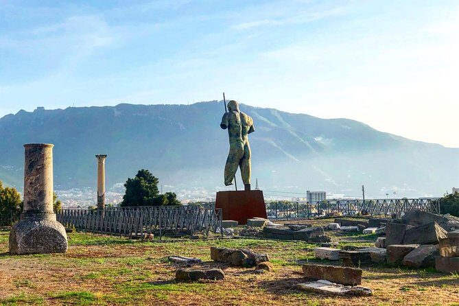 Pompeii Skip-the-Line Entry Small Group Guided Tour - Thermal baths, a bakery, and homes you can actually imagine