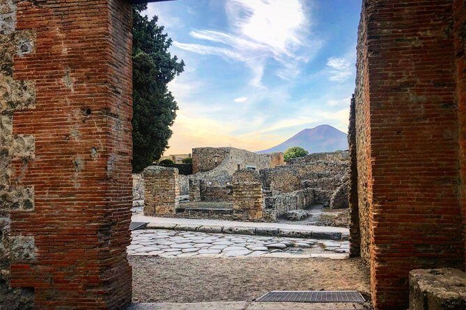 Pompeii Skip-the-Line Entry Small Group Guided Tour - Small group size: why you’ll feel less rushed (most of the time)