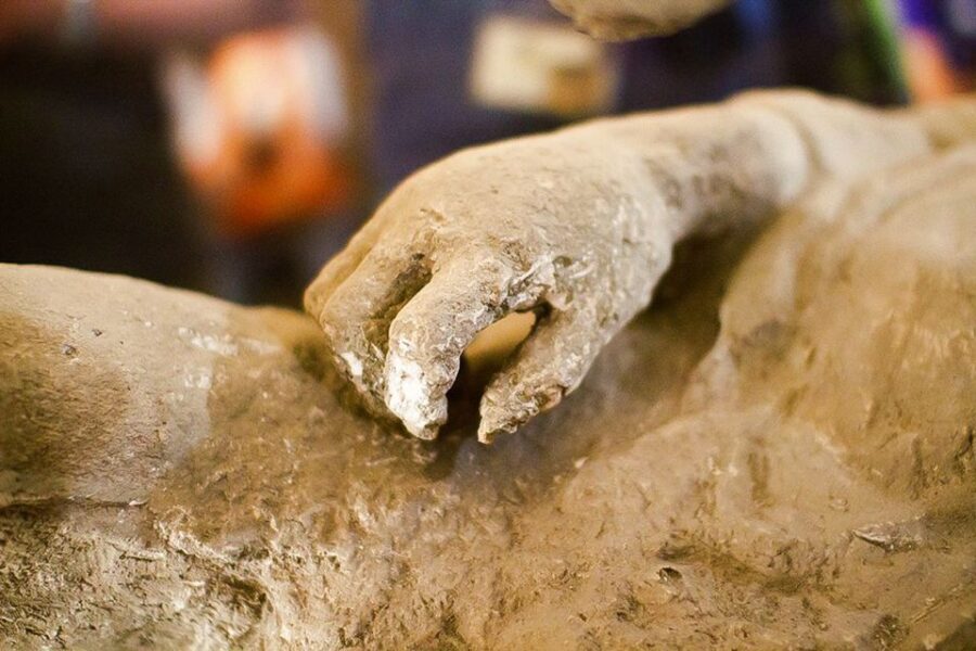 Pompeii: Skip-the-Line Guided Tour with Expert Archaeologist - Family-Friendly, but Know the Limits