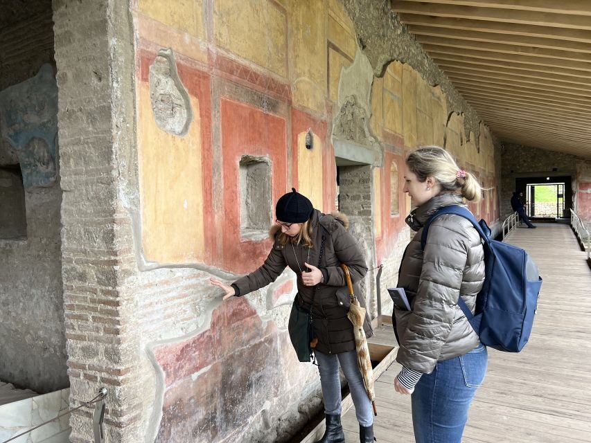 Pompeii: Small-Group Guided Tour with Skip-the-Line Ticket - Vetutius Placidus House and Thermopolium: the street-level reality stop