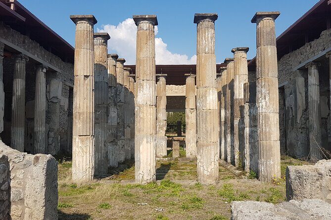 Pompeii Tour with experienced guide - The Unfair Advantage: Seeing Pompeii Through Roberta Avilia’s Lens