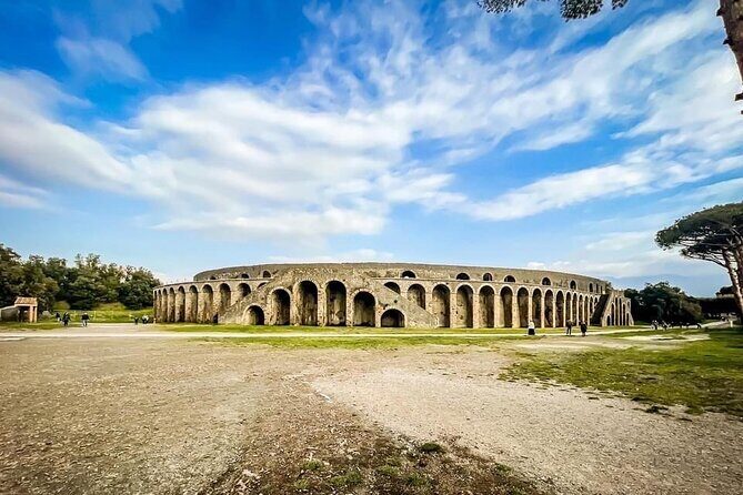 Pompeii tour with LOCAL GUIDE and SKIP THE LINE entrance - Two hours inside the main ruins: what you’ll actually see