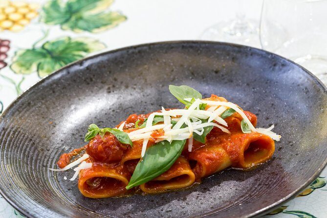 Pompeii Vineyard Escape: Private Wine Tasting & Lunch - Key things that make this experience worth your time
