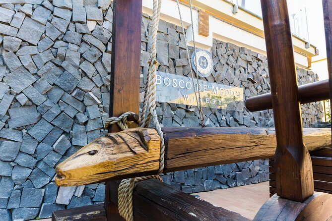 Pompeii Vineyard Escape: Private Wine Tasting & Lunch - Private wine tasting in Pompeii: why this feels different