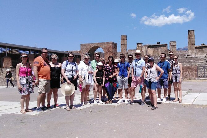 Pompeii: walking tour with 3D glasses and with entrance ticket - Comfort and practical tips for a 10:30 am walk