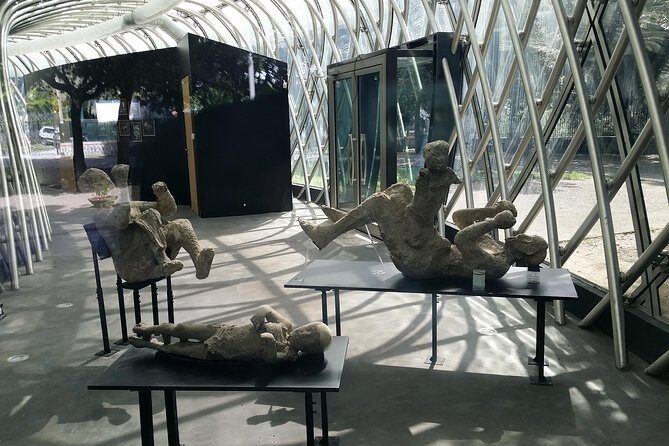 Private Day Tour of Pompeii, Sorrento and Positano with Pick Up - Sorrento pacing: Piazza Tasso and shopping on Via San Cesareo