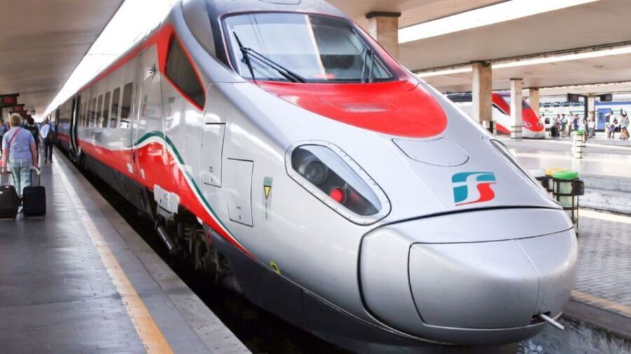 Rome: Pompeii Tour with Wine and Lunch by High Speed Train - Pompeii in 2.5 Hours: A Guided Route Through the City Under Ash