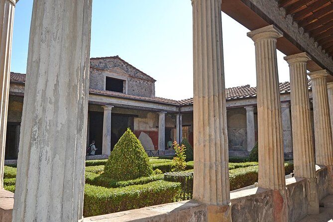 Skip-the-line Exclusive Private Full-Day Complete Ancient Pompeii Guided Tour - Skip-the-line access: what it helps with (and what to plan around)