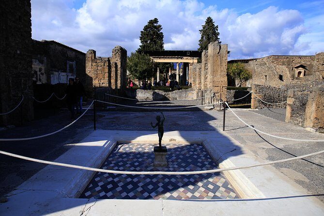 Skip the Line Guided Tour of Pompeii led by an Archaeologist - The Forum of Pompeii: Markets, Meeting Places, and Daily Life