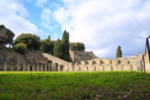 Skip-the-Line Half-Day Private Tour Ancient Pompeii Highlights with Native Guide - Entering Pompeii fast: the real value of the half-day plan