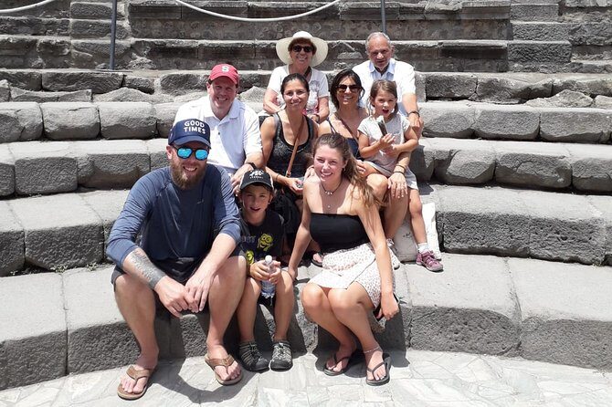 Skip-the-Line Pompeii Tour for Kids with an Archaeologist - Your Starting Point at Hotel Vittoria: Getting Oriented Fast