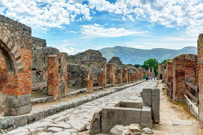 Small-Group Full-Day Pompeii, Positano and Amalfi Coast from Rome - Getting On and Off Smoothly in Rome
