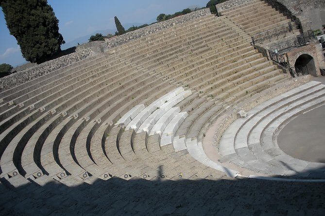 Tour in the ruins of Pompeii with an archaeologist - Price and budgeting: $338.76 per group plus €20 admission
