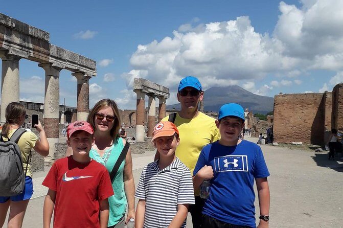Tour of Pompeii for families with Transfer from Naples & Sorrento - Transfers from Naples and Sorrento: a real win for family timing